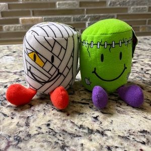 2/$7 or 3/$10 in Bundle. Wacky Pack Sonic Halloween 2 plush Tots